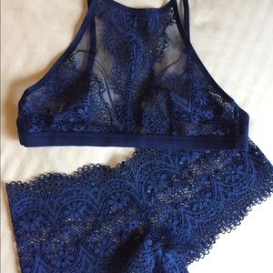 Victoria’s Secret cheeky panty and bralette set